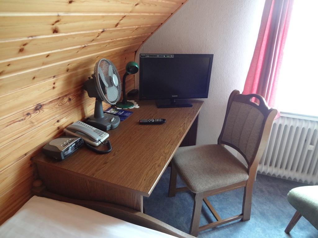 Hotel-Pension Stoeber 제베 외부 사진